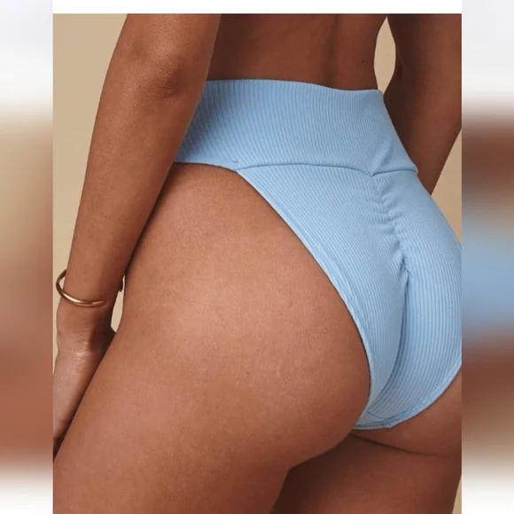 Montce Bikini Set - Picture 7 of 12